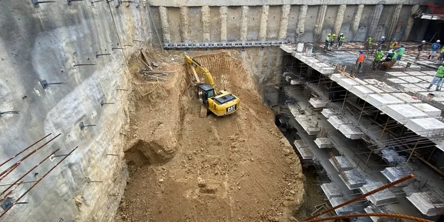 Diseño geotécnico de excavaciones profundas en La Florida: control de estabilidad y seguridad